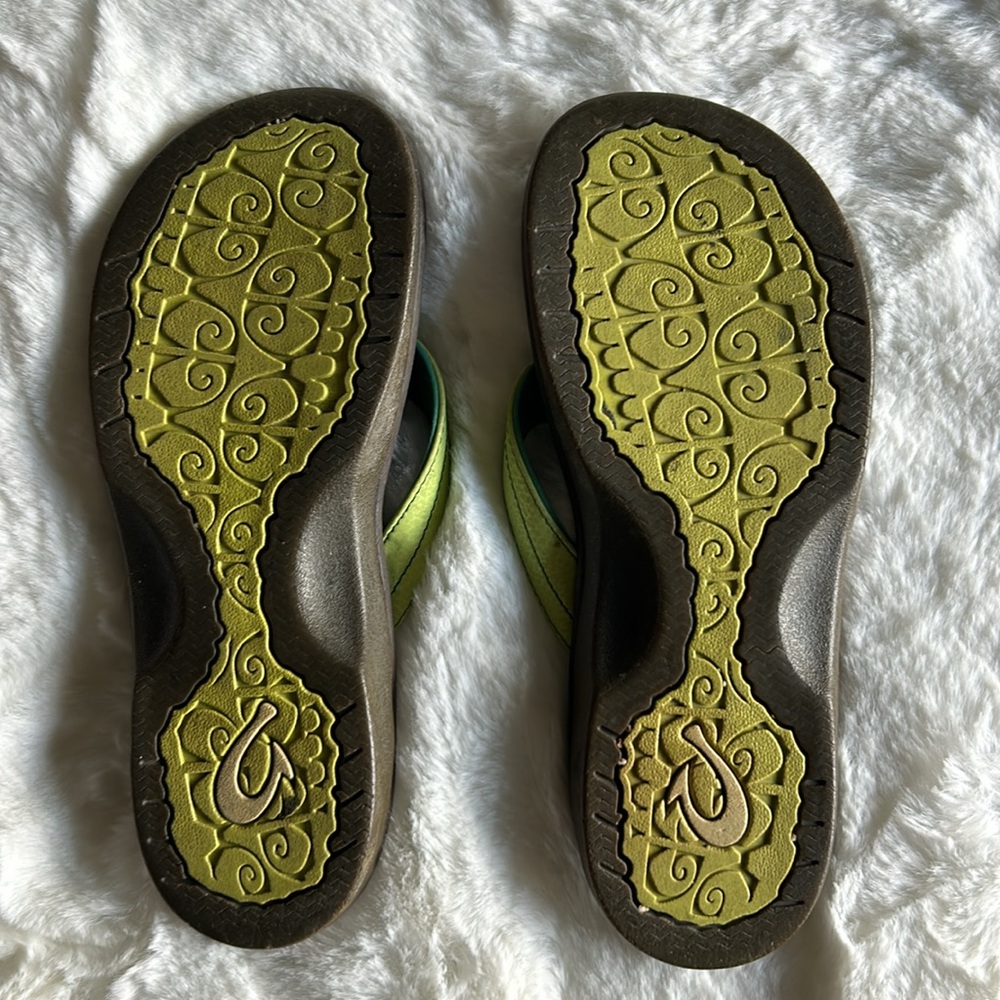 Olukai Ohana Flip Flop Sandles - Picture 10 of 10